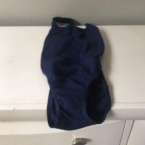 Girls large speedo one piece bathing suit